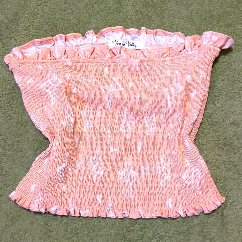 Vine and Valley Light Pink Ruffle and Ruched Tube Top size Large